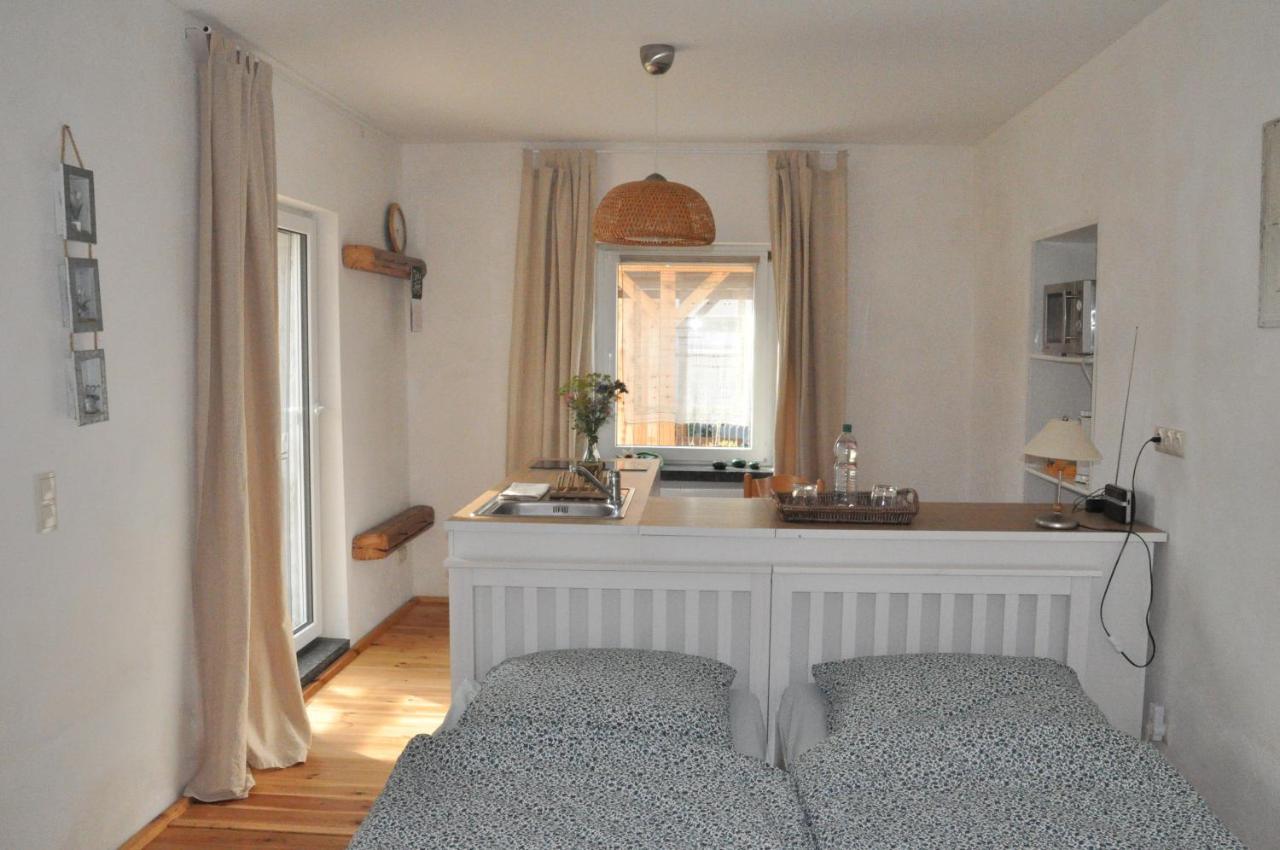 Pension "Seeblick" Am Stelzenhaus Dornburg  ภายนอก รูปภาพ
